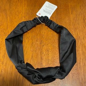 Lululemon Knot Stopping Headband * Satin.